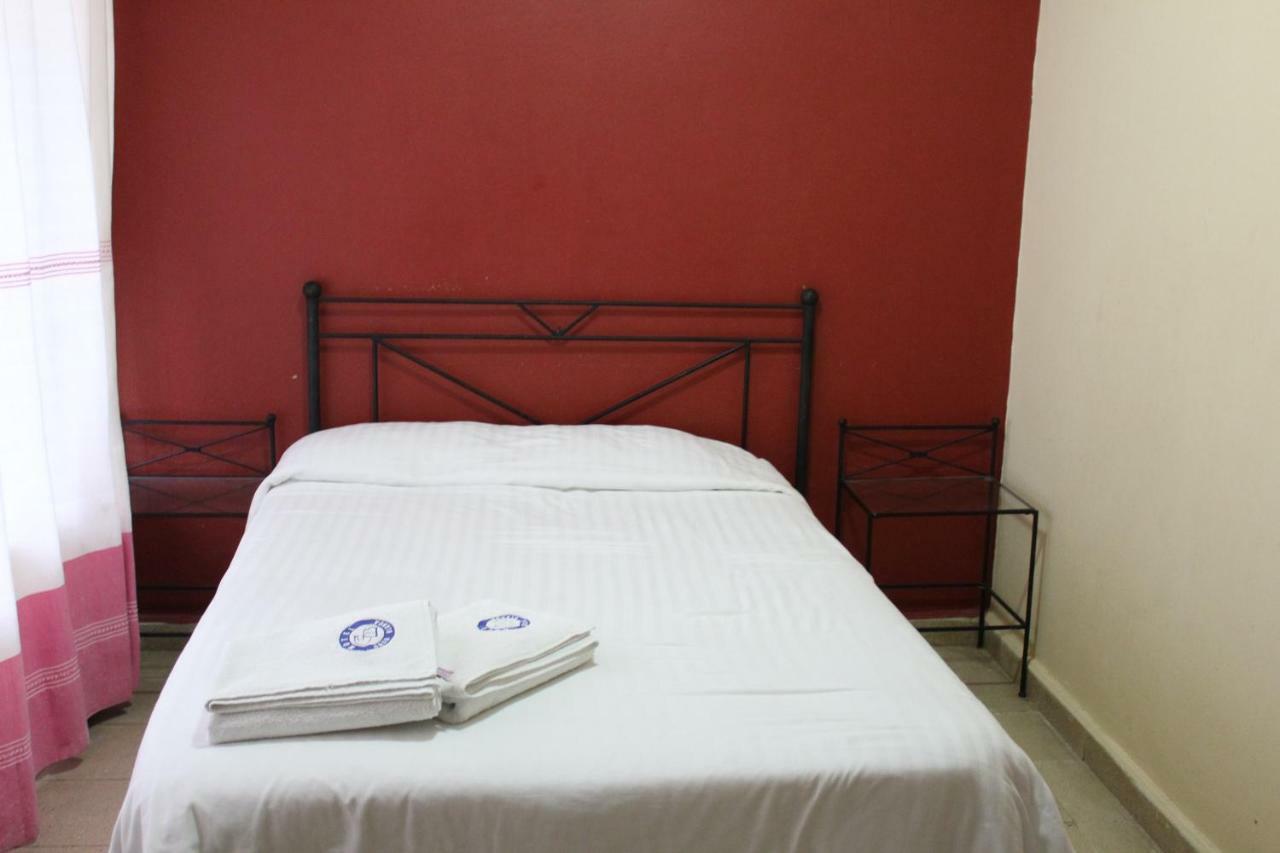 Hotel Casablanca Tuxtla Тустла-Гутьеррес Номер фото